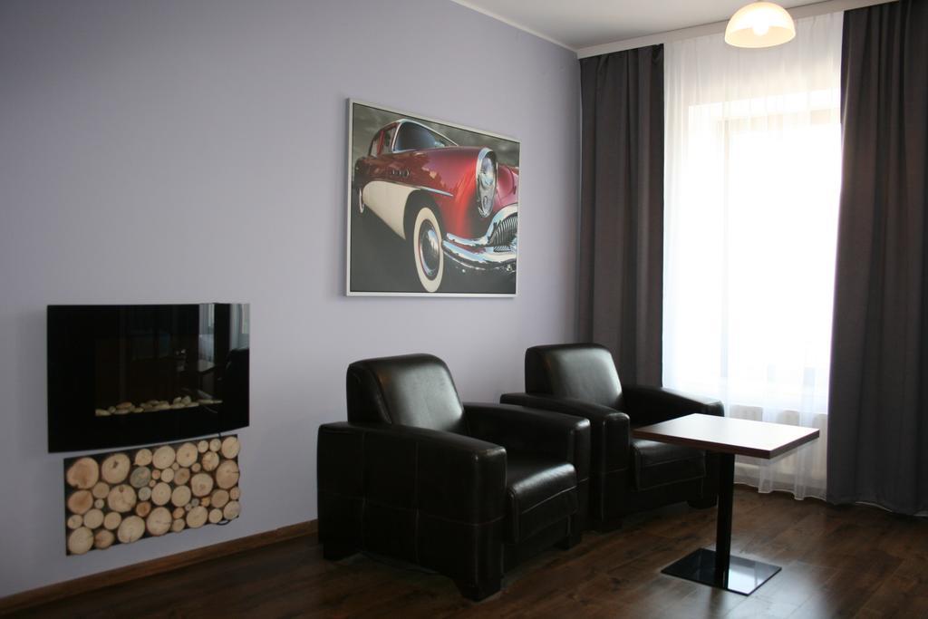 Hotel Opera Tarnowskie Gory Room photo