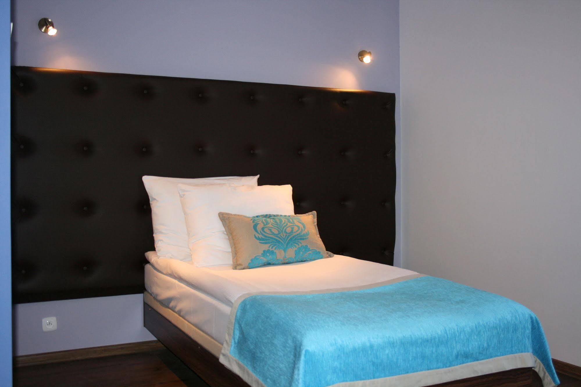 Hotel Opera Tarnowskie Gory Exterior photo